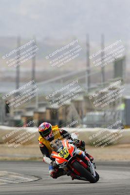 media/Mar-02-2025-Race Pace (Sun) [[8bec80ae00]]/12-Vested (Turn 2) 1111am/